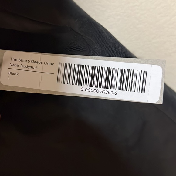 Everlane The Short-Sleeve Crew Neck Bodysuit - Thong - Picture 8 of 8